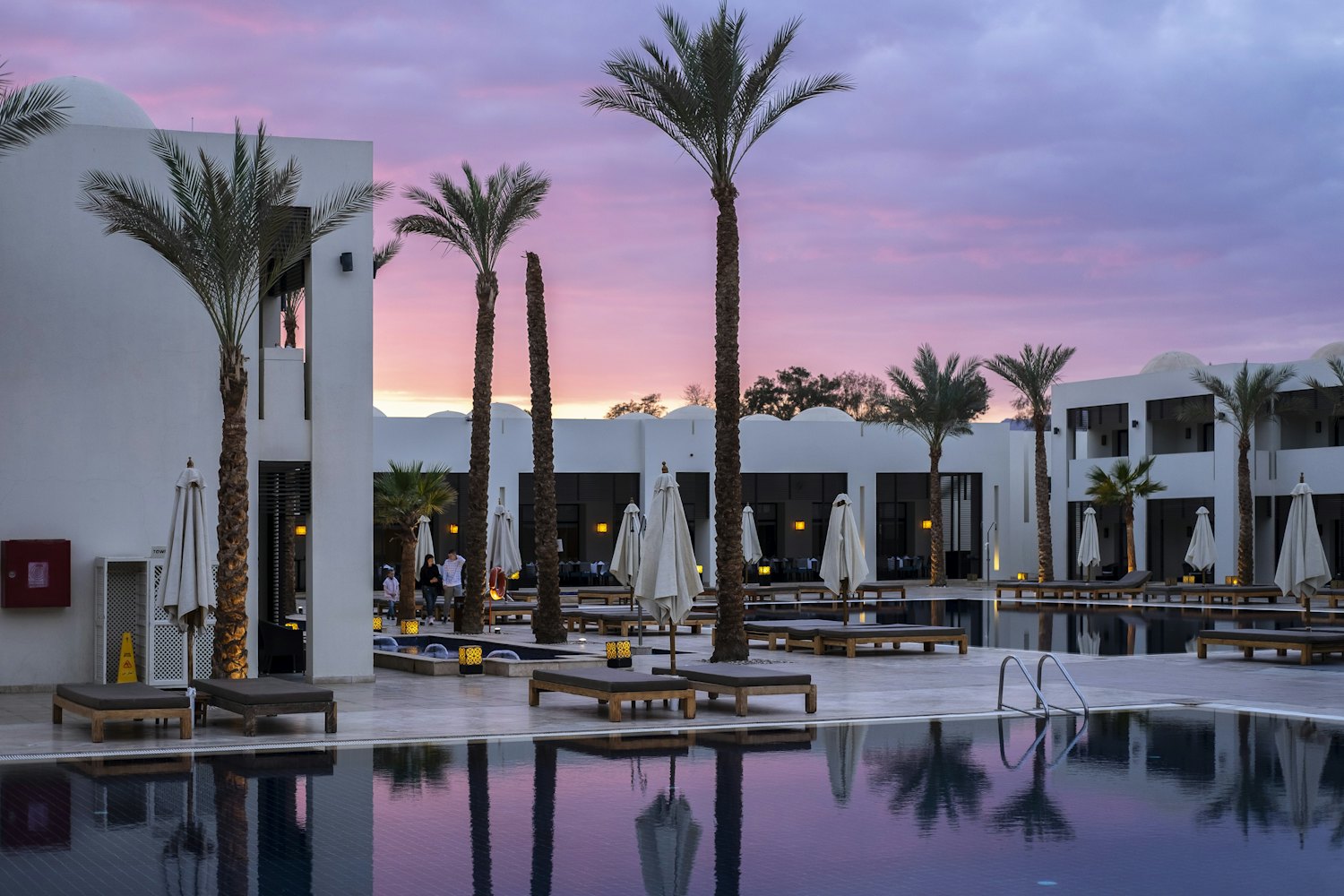 Hotels &amp; Resorts