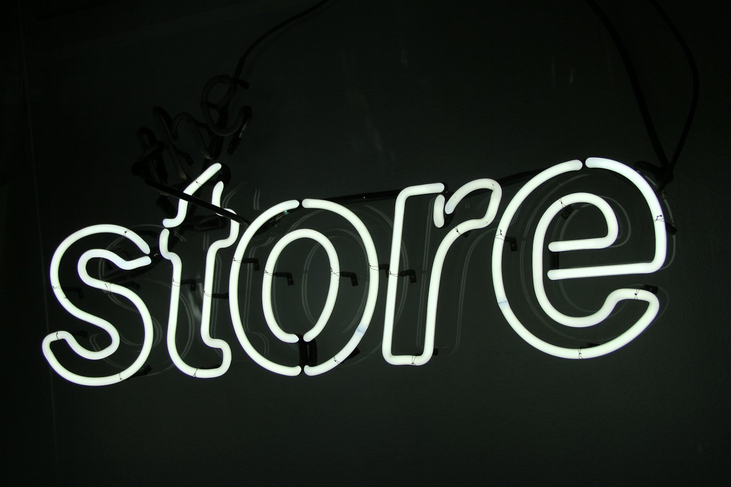 7 Shop Signboard Ideas That Attract More Walk-in Customers